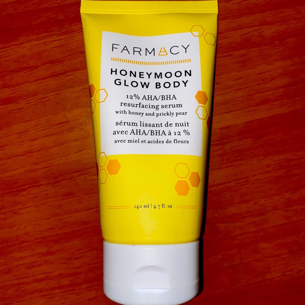 Farmacy Honeymoon glow body